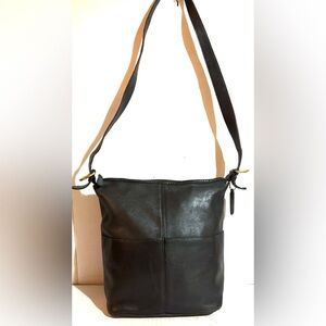 Coach vintage black leather crossbody handbag